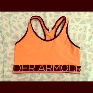 UA sports bra M